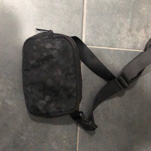 Lululemon Fanny